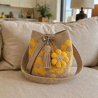 Sac au crochet avec des fleurs